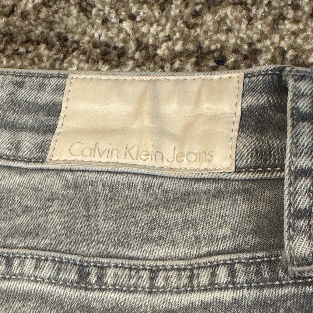 Calvin Klein High Rise Ankle Women's Gray Skinny Jeans - Size 30 - Picture 6 of 8